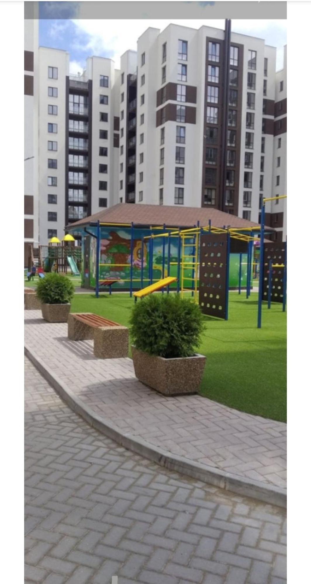 Airport 24&24 Car Parking Appartement Chişinǎu Buitenkant foto