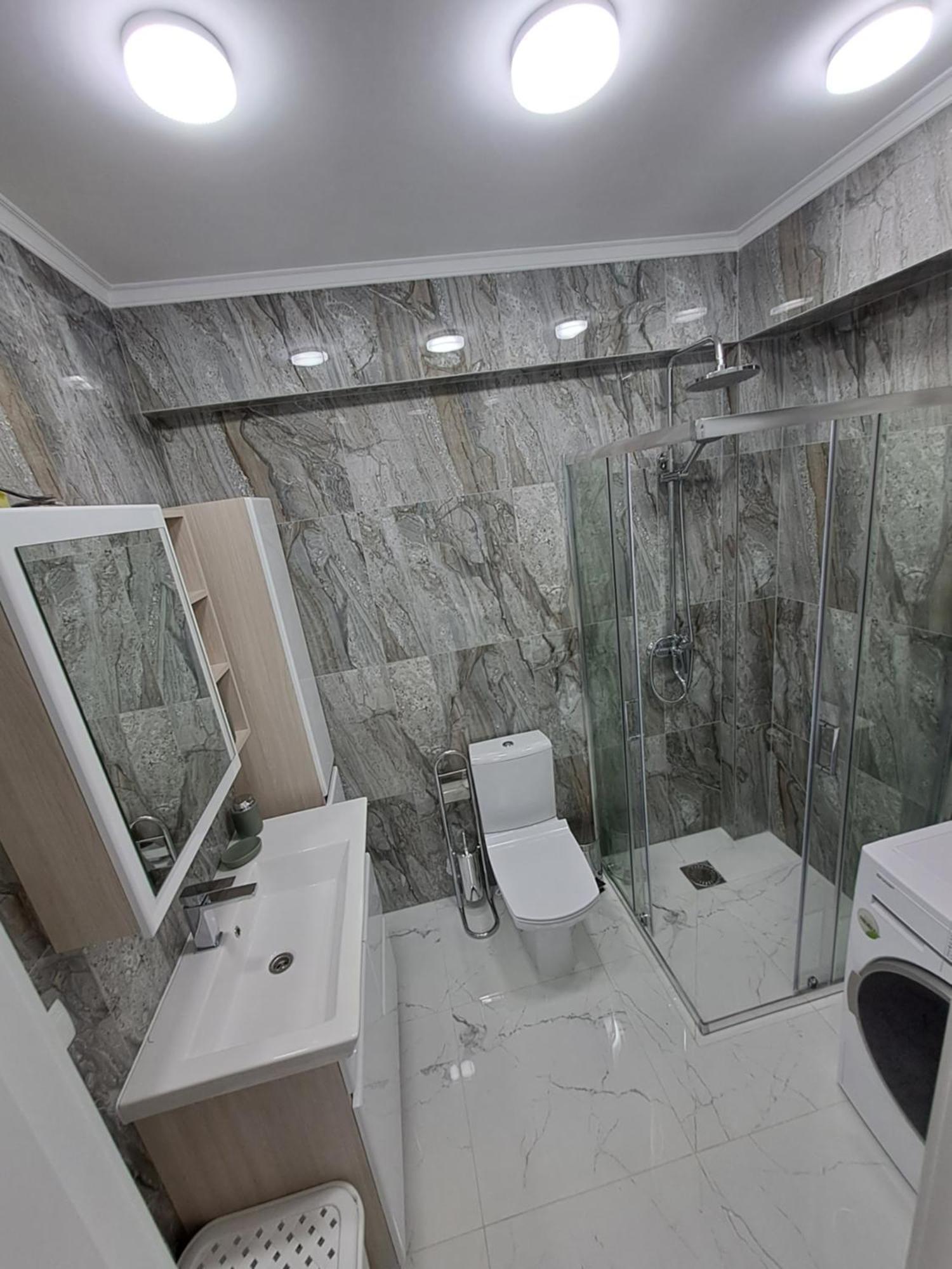 Airport 24&24 Car Parking Appartement Chişinǎu Buitenkant foto
